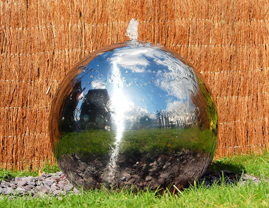 Esfera de acero inoxidable pulido con luces LED (28cm)